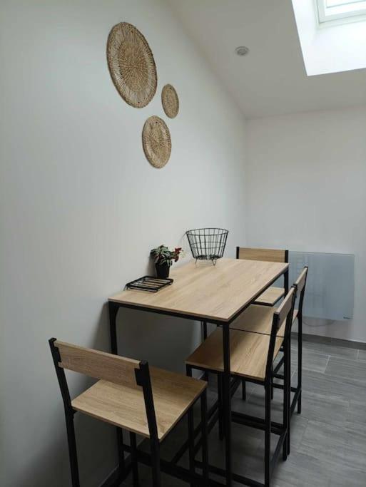 La Petite Falaise, Maison Avec Cour Dreux Centre מראה חיצוני תמונה